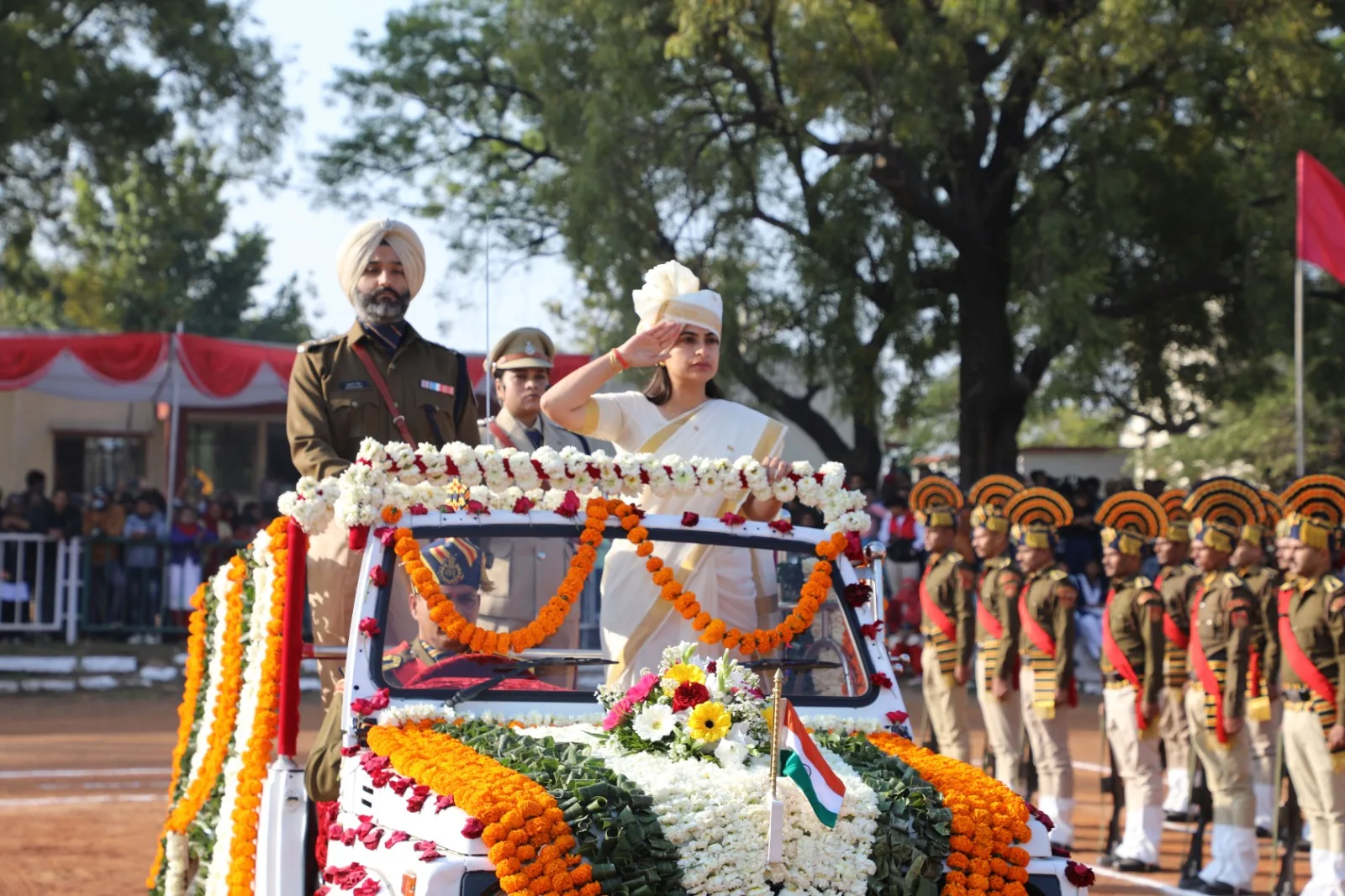नर्मदापुरम जिले में 76 वां गणतंत्र दिवस समारोह हर्षोल्लास व उमंग के साथ मनाया गया