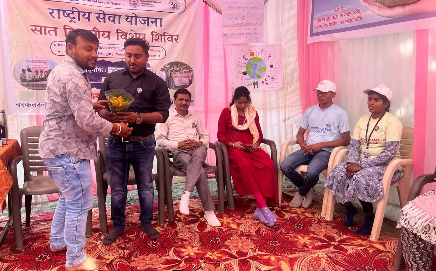 यातायात नियमों का पालन करें और नशे से दूर रहें : नीरज गुर्जर