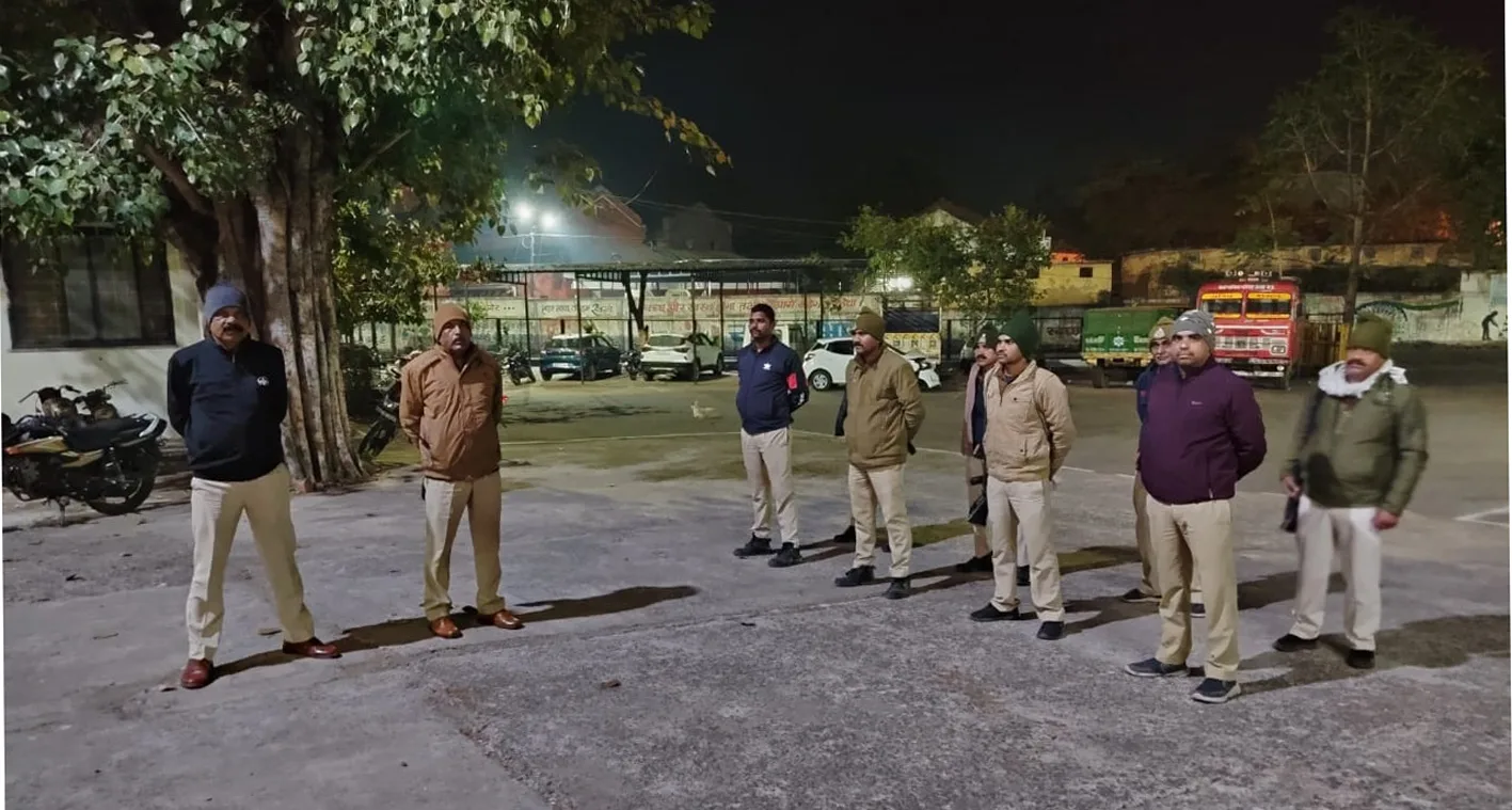 पुलिस कार्रवाई…  हरदा पुलिस ने एक रात में पकड़े ६० वारंटी