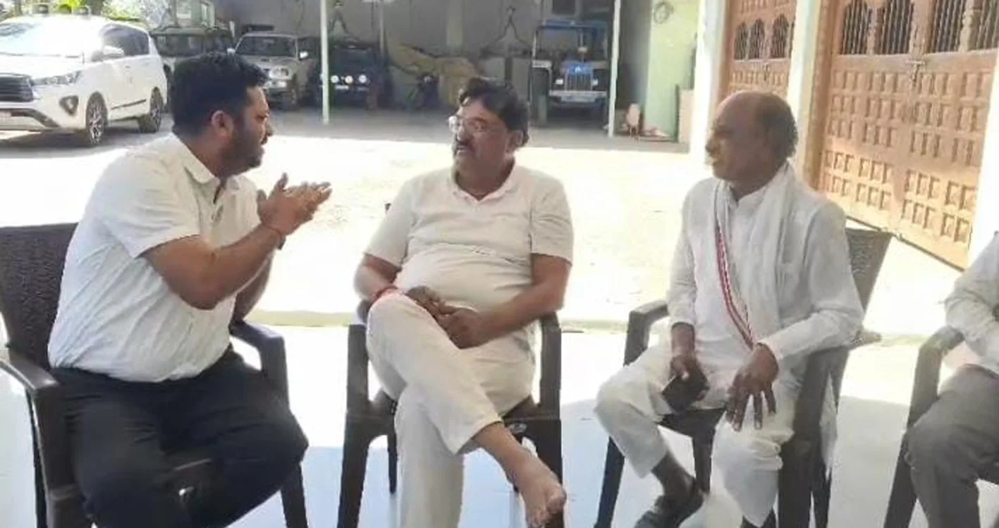 पूर्व मंत्री से की बायपास मार्ग के विस्तार करने की मांग