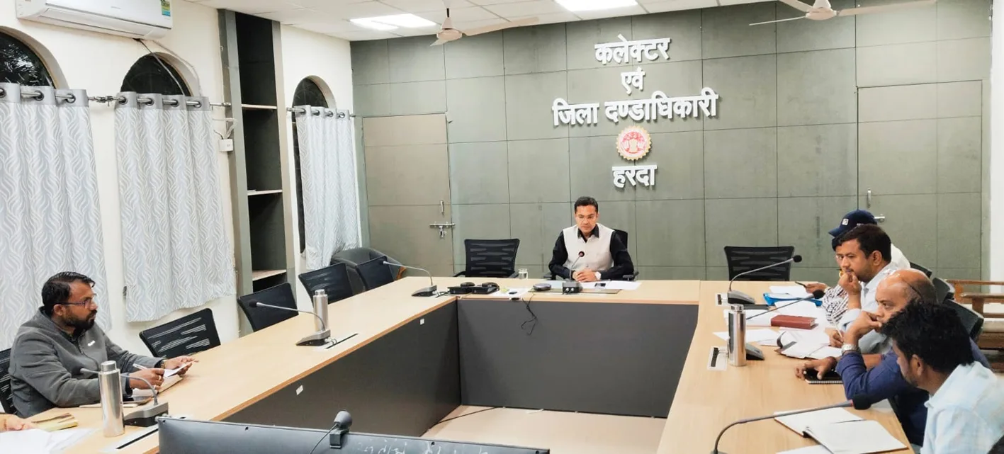 किसानों को गेहूं उपार्जन के पंजीयन कराने के लिए प्रेरित करें : कलेक्टर