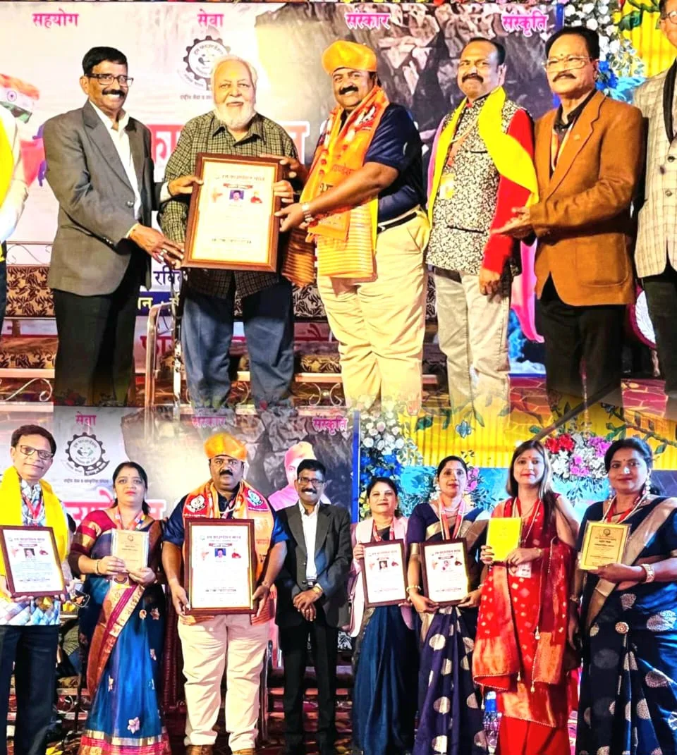 जबलपुर में राष्ट्रीय पुरस्कार से सम्मानित हुए शिक्षक शिवराज वर्मा
