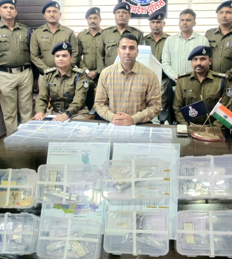 पंजाब से अवैध हथियार खरीदने आए दो आरोपी को सात देशी पिस्टल के साथ पकड़ा