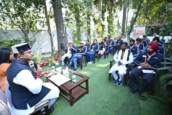 संस्कारवान युवाओं का अनुसरण कर विकसित भारत का करें निर्माण : मंत्री श्री सारंग