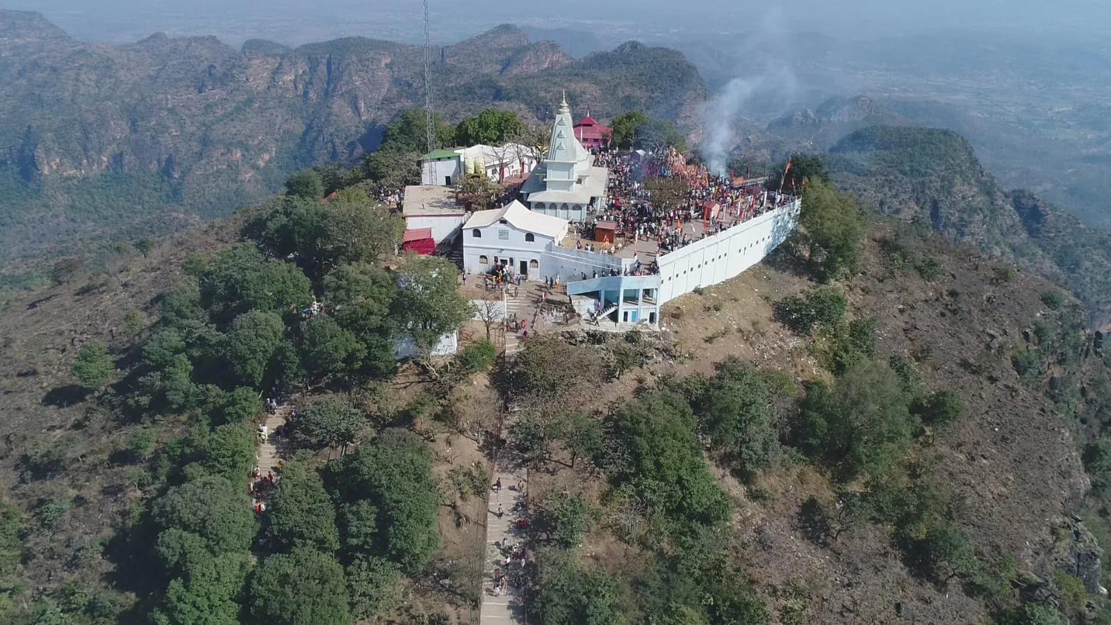 हर हर महादेव के गगनभेदी जयकारों से सराबोर हुई पचमढ़ी