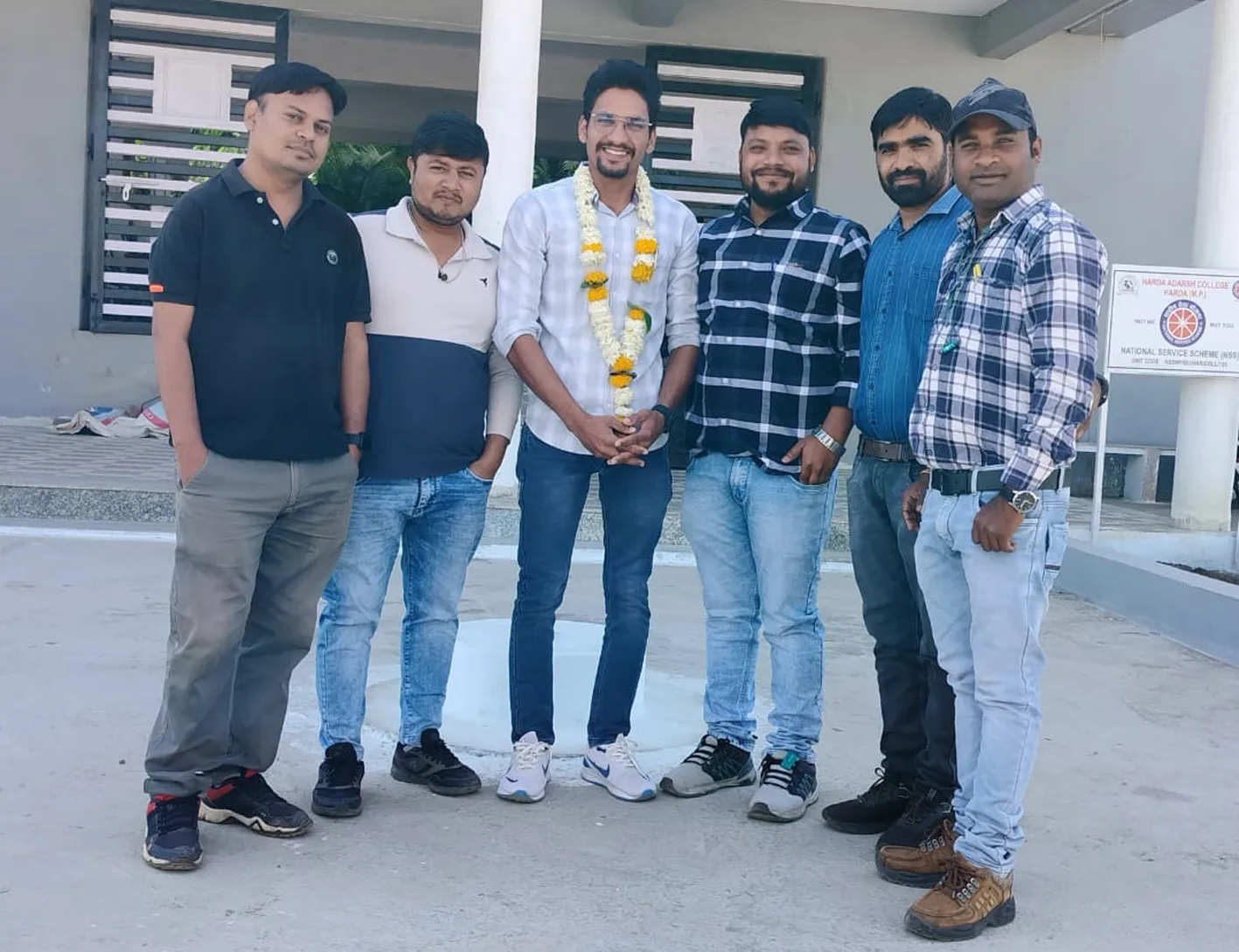 राज्य पात्रता परीक्षा में चयन होने पर दी शुभकामनाएं