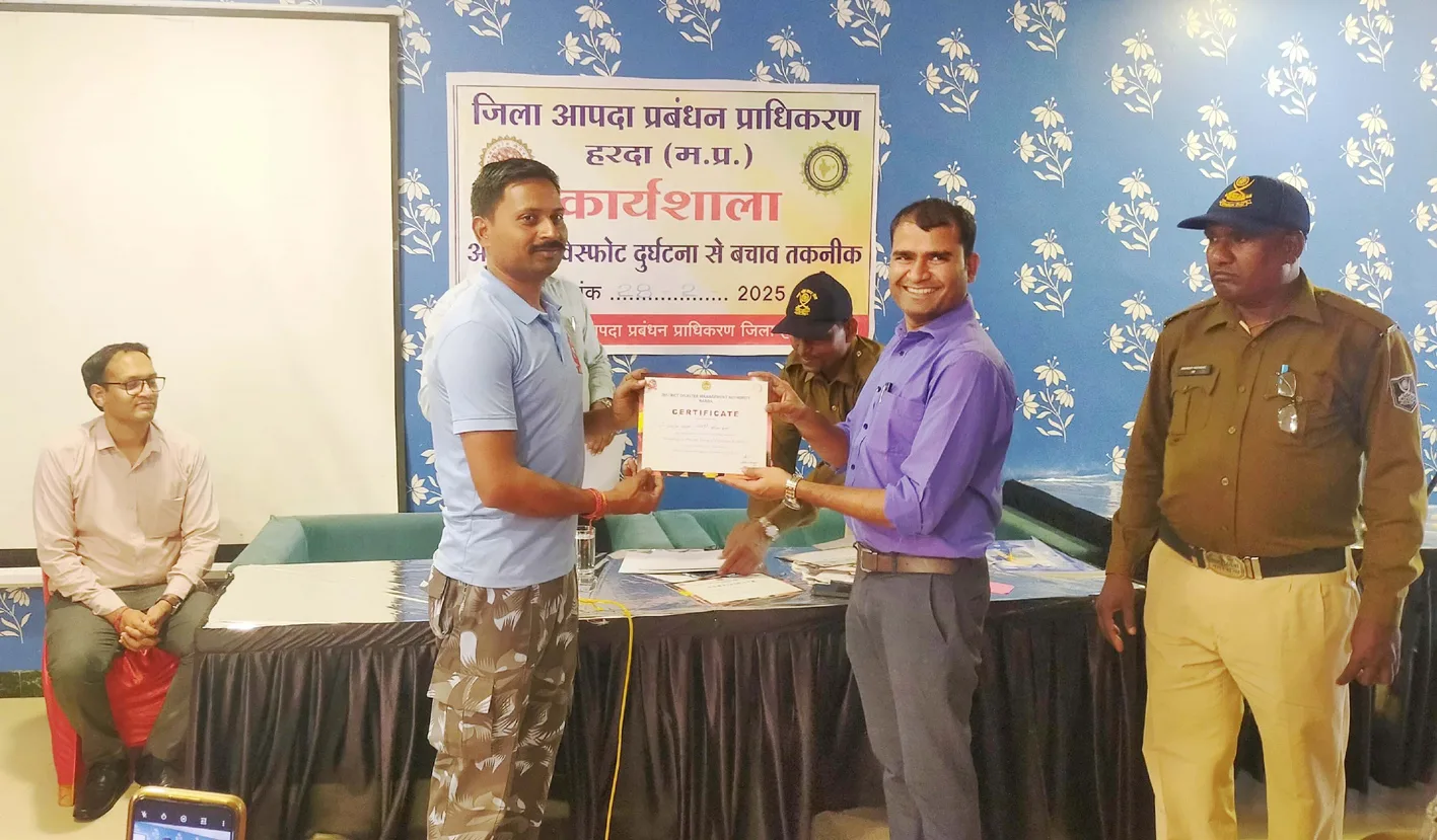 ‘अग्नि एवं विस्फोट दुर्घटनाओं से बचाव’ विषय पर हुई कार्यशाला  