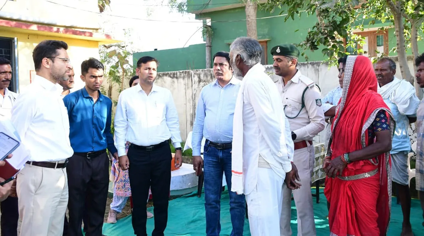 संभागायुक्त ने वन ग्राम आमसागर व धौलपुर का किया दौरा