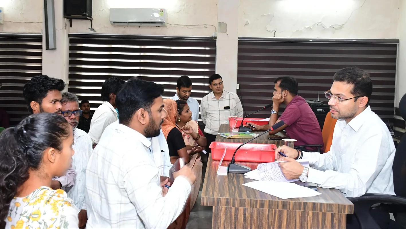 जनसुनवाई : कलेक्टर ने सुनी नागरिकों की समस्याएं