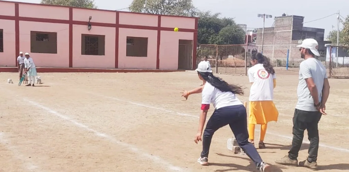 क्रिकेट मैच के माध्यम से दिया ‘बेटी बचाओÓ का संदेश