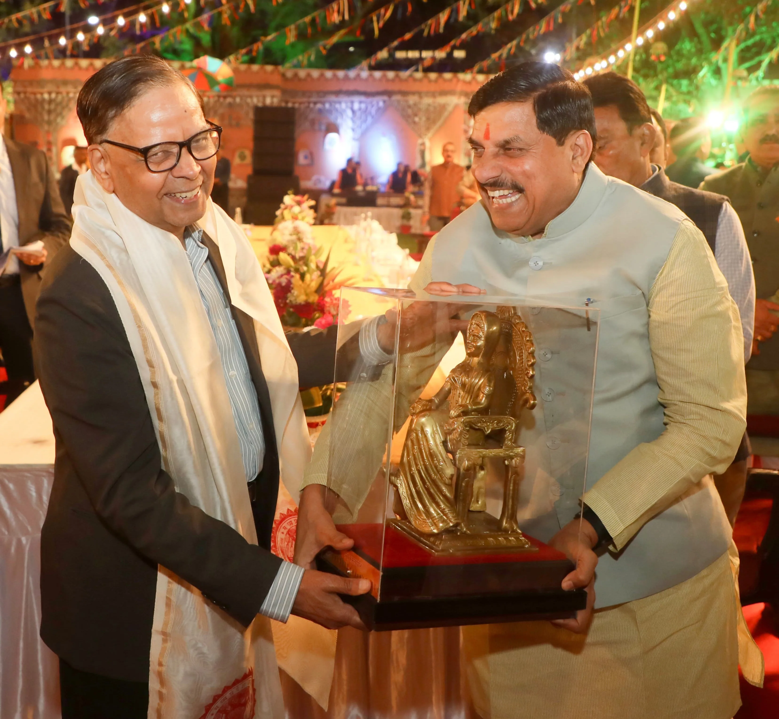 मुख्यमंत्री डॉ. यादव से वित्त आयोग के अध्यक्ष डॉ. पनगढ़िया एवं आयोग सदस्यों ने की भेंट