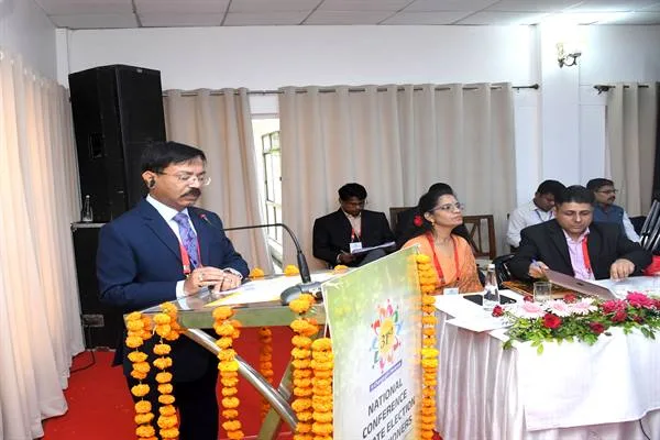 ईव्हीएम के बाद अब पेपरलेस बूथ के माध्यम से चुनाव पर विचार