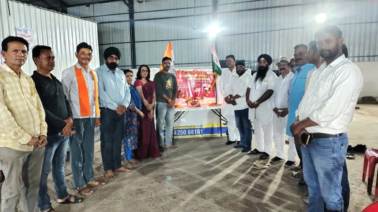 भावुक हृदय,आक्रोशित मन से दी शहरवासियों ने दी श्रद्धांजलि