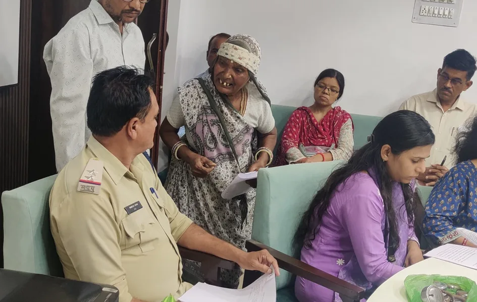 भिक्षा मांगने वाली के घर के 12 बार ताले टूटे