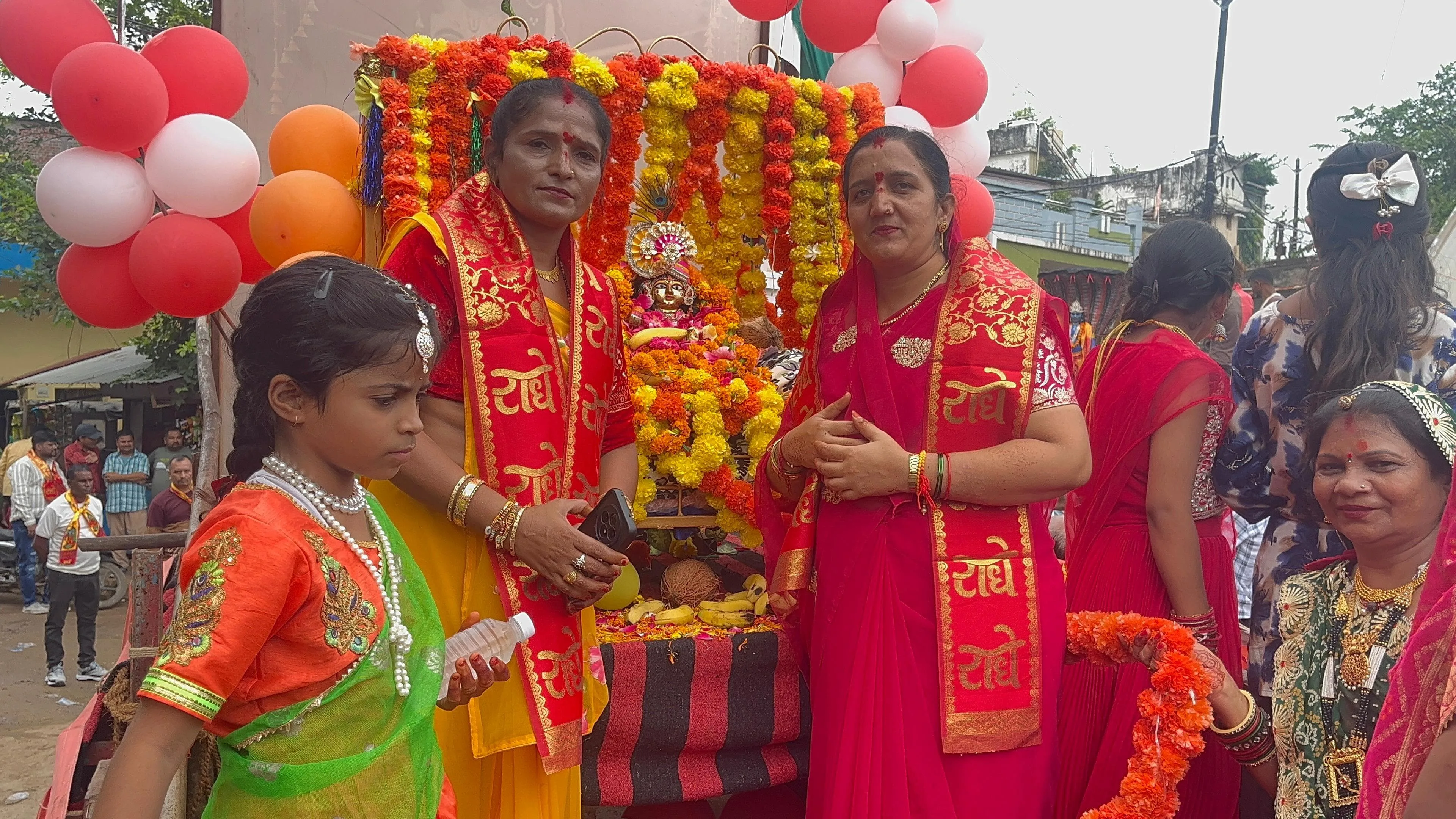 ग्वालटोली में धूमधाम से मनाई जन्माष्टमी, दूसरे दिन निकली शोभायात्रा में शामिल हुई नपाध्यक्ष नीतू यादव 