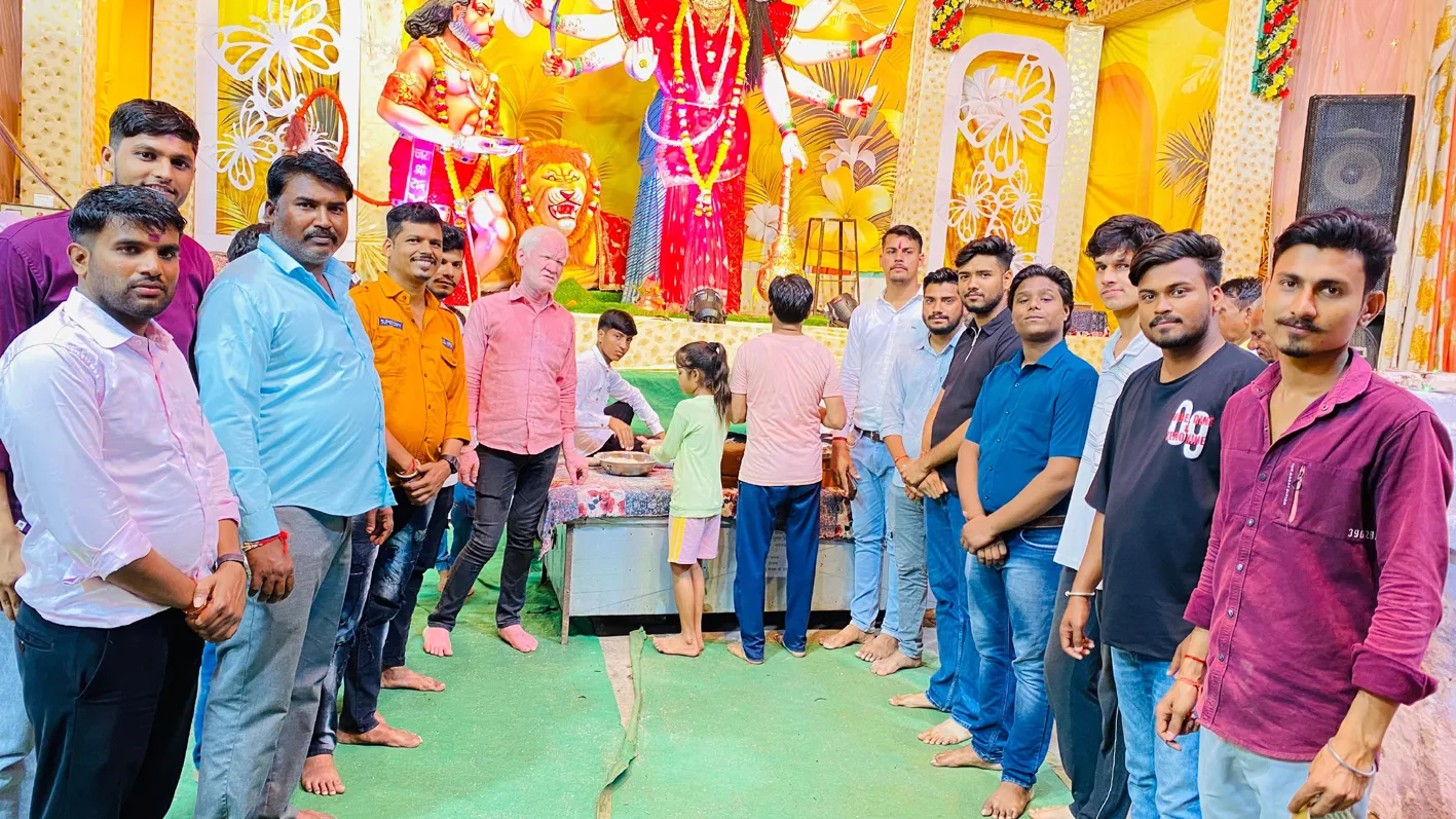 देवी पांडालों में लव जिहाद पर किया जा रहा जागरुक