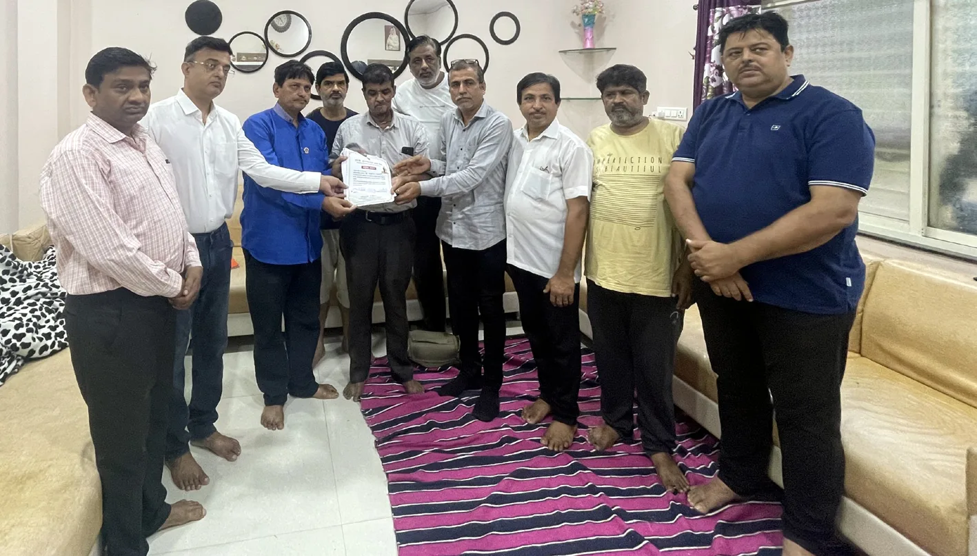 आलमपुर की शाला में शैक्षिक संवाद, शिक्षकों का हुआ सम्मान