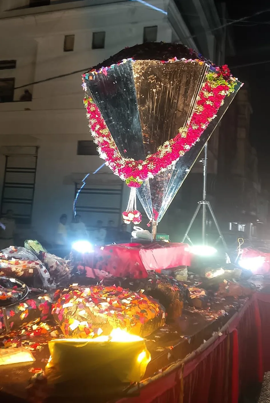 नवरात्रि में खेड़ीपुरा क्षेत्र से भव्य माला शोभायात्रा निकाली  