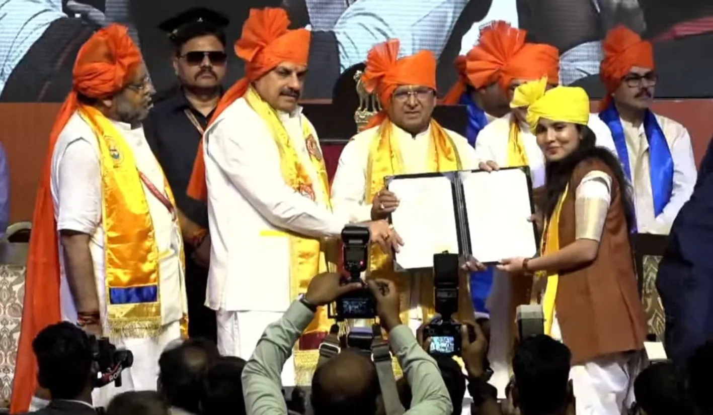 हरदा की बेटी फिजा खान बनी गोल्ड मेडलिस्ट