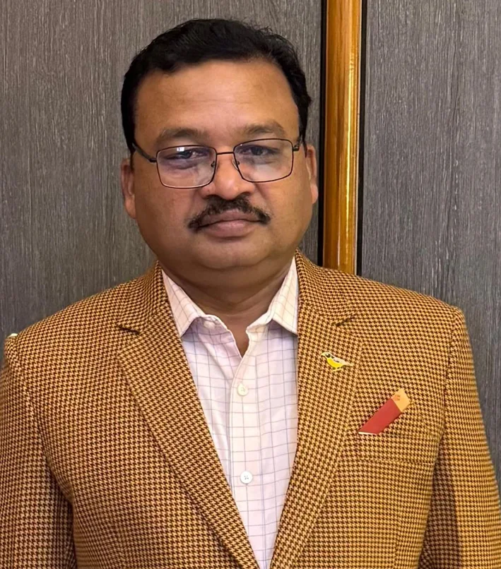 आईएफएस महेंद्र उईके को मिली पीएचडी उपाधि