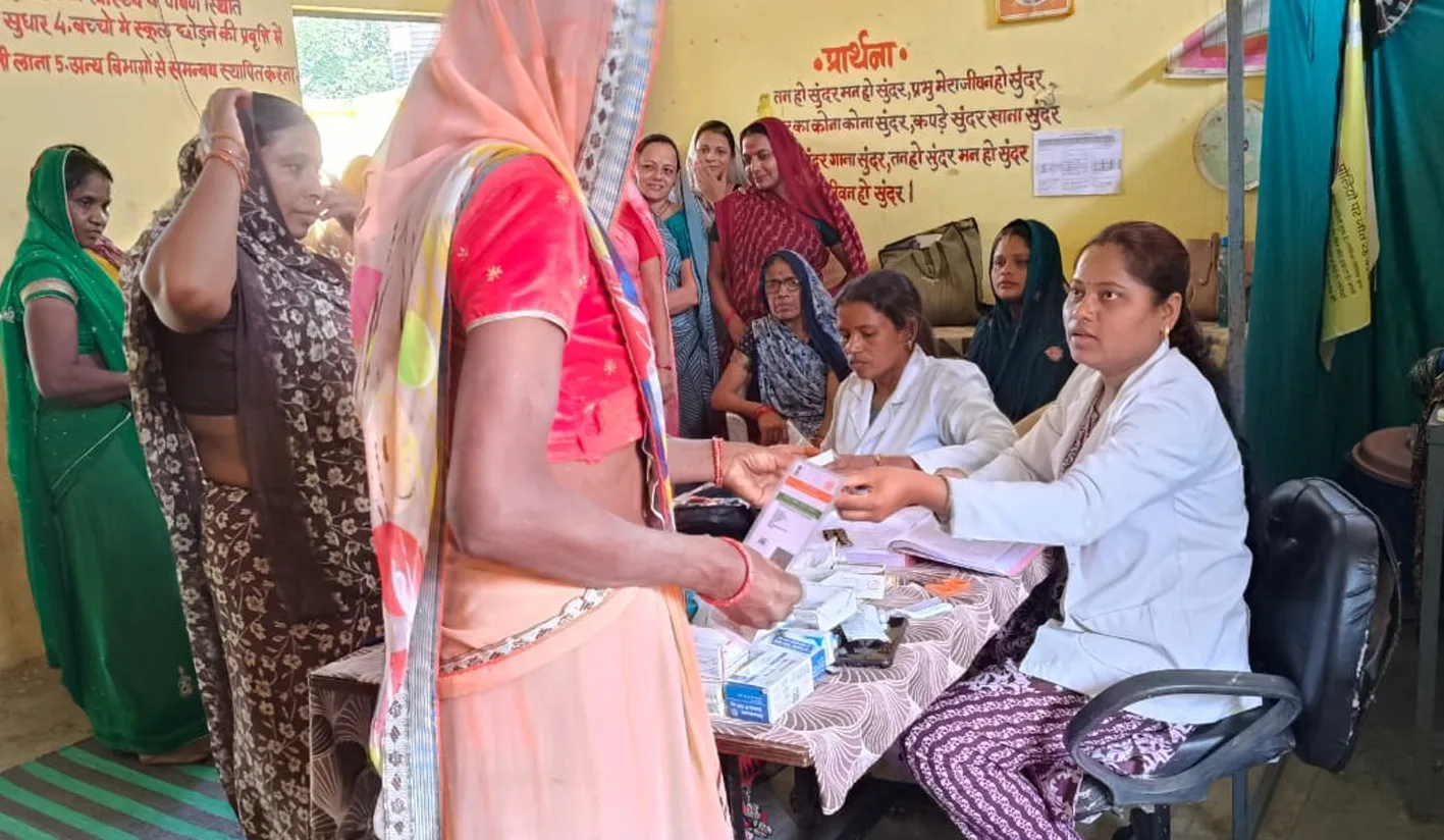 स्वस्थ नारी सशक्त परिवार अभियान के तहत स्वास्थ्य शिविरों का हुआ आयोजन