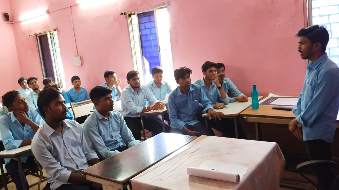 सेवा पखवाड़ा के तहत वाद-विवाद प्रतियोगिता संपन्न