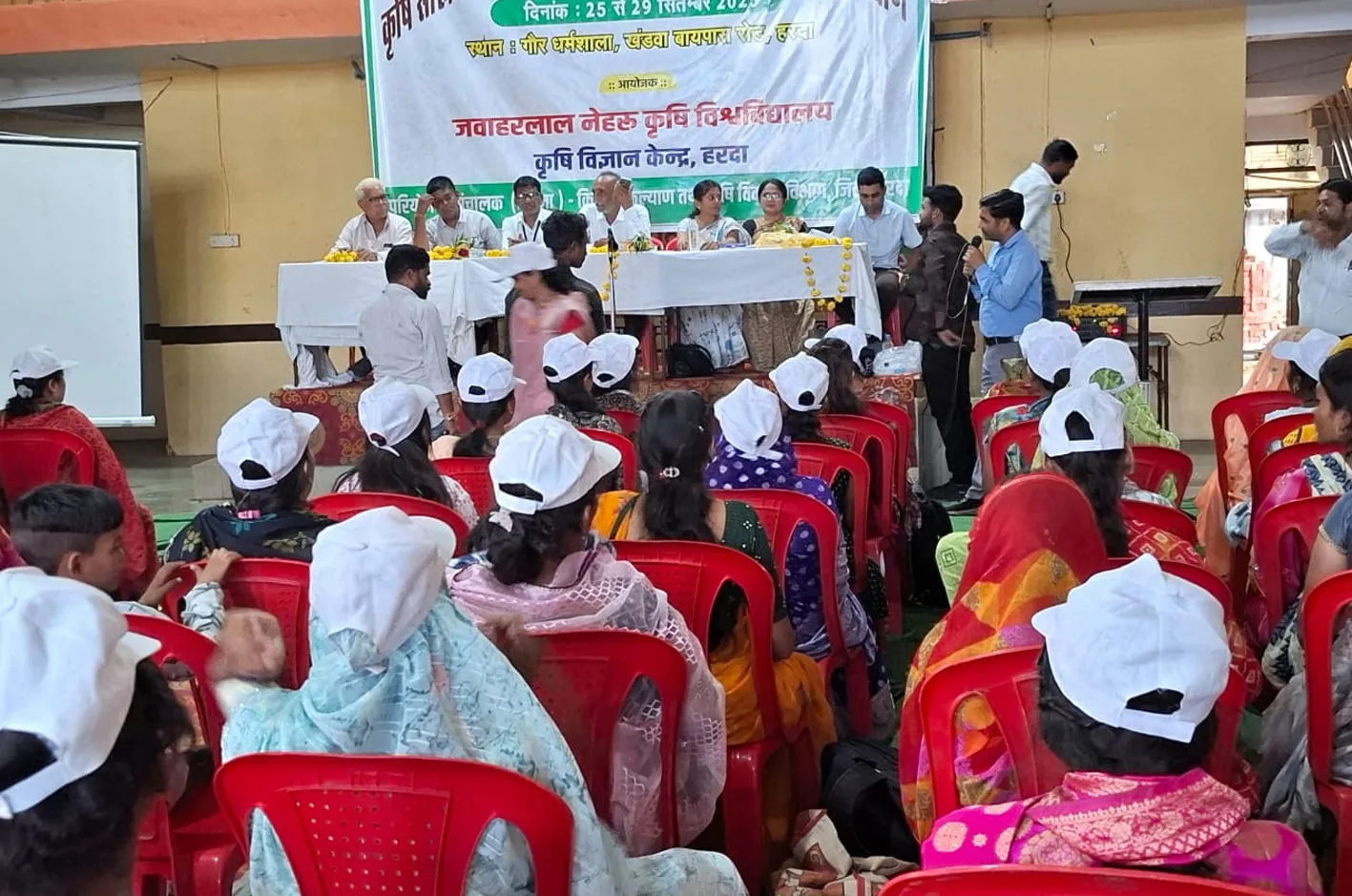 पांच दिवसीय प्राकृतिक खेती प्रशिक्षण संपन्न