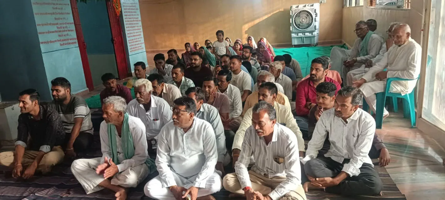 गौमाता पूजन के साथ मनाया गोवर्धन पर्व