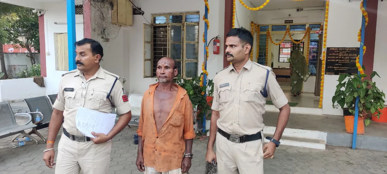 छीपाबड़ थाना क्षेत्र में मासूम से छेड़छाड़, आरोपी गिरफ्तार