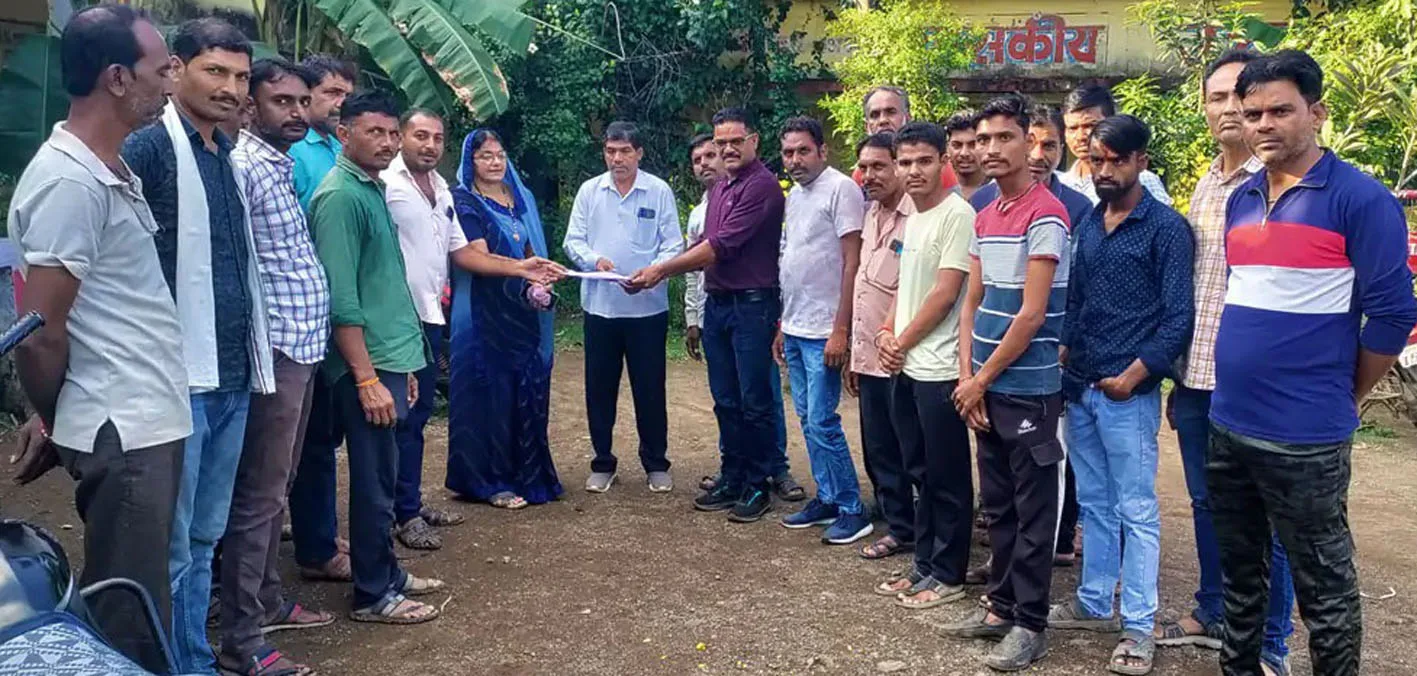 अतिथि शिक्षक ने हिंदू देवी-देवताओं पर की अभद्र टिप्पणी