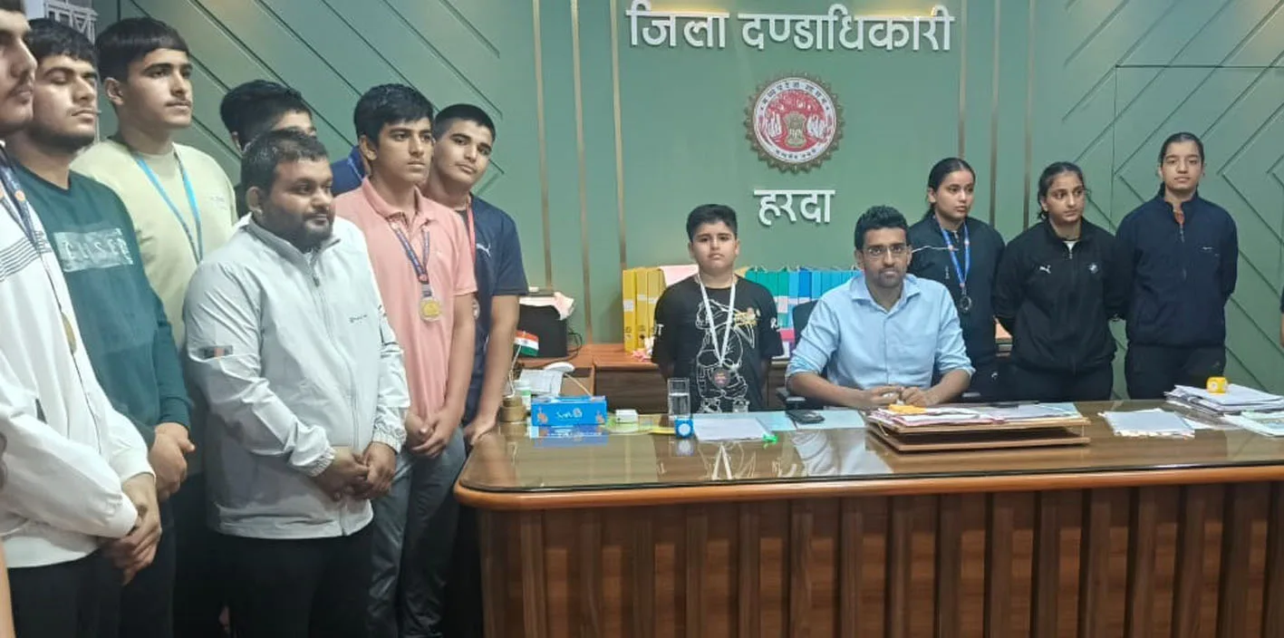 राज्य स्तरीय कुश्ती प्रतियोगिता में मेडल प्राप्त करने पर दी शुभकामनाएं