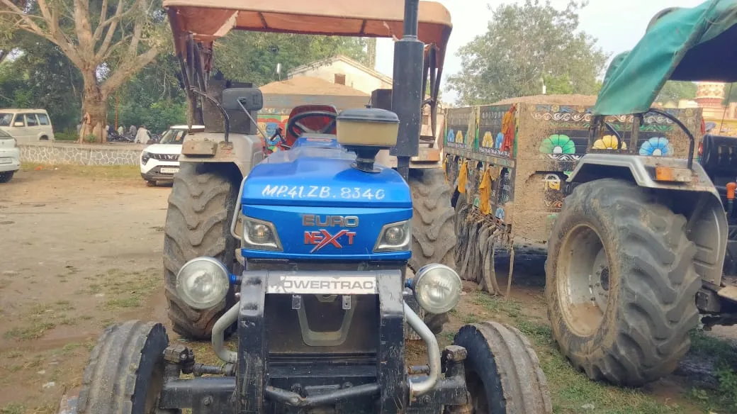  अवैध रेत परिवहन पर कार्रवाई, ट्रैक्टर जब्त