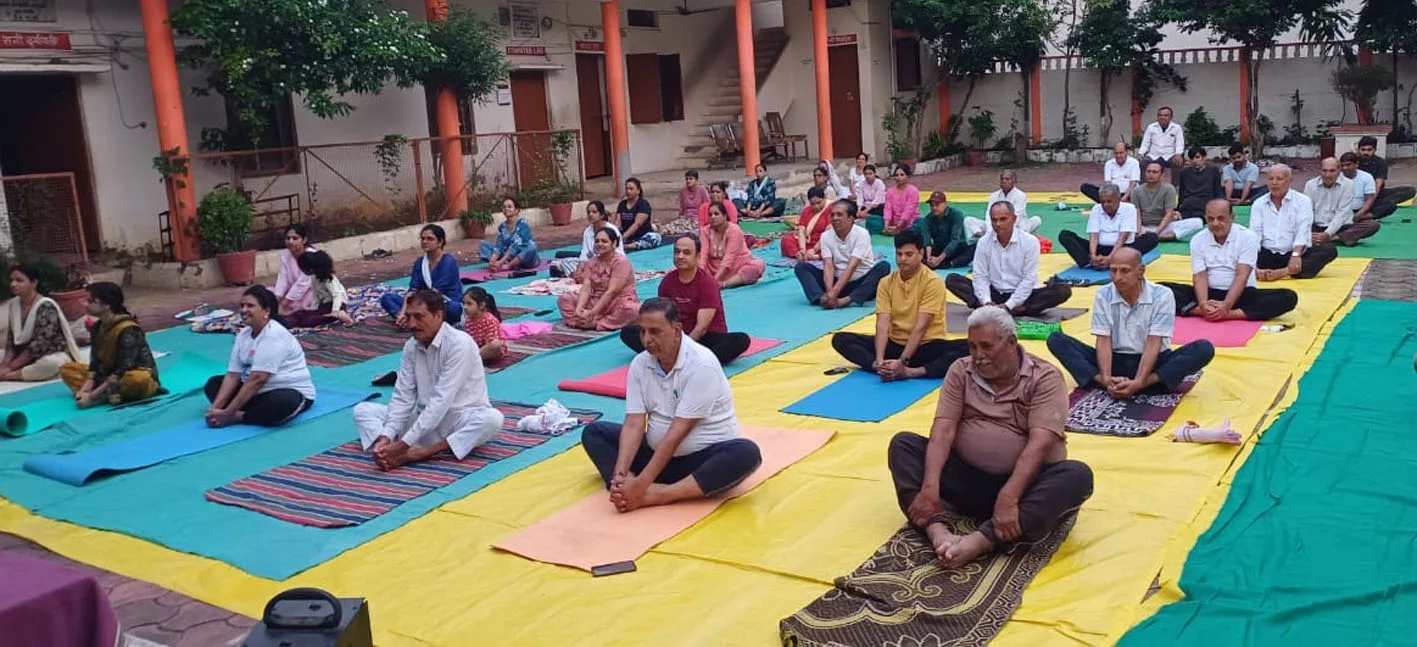 पतंजलि परिवार ने तैयार किए नए योग शिक्षक