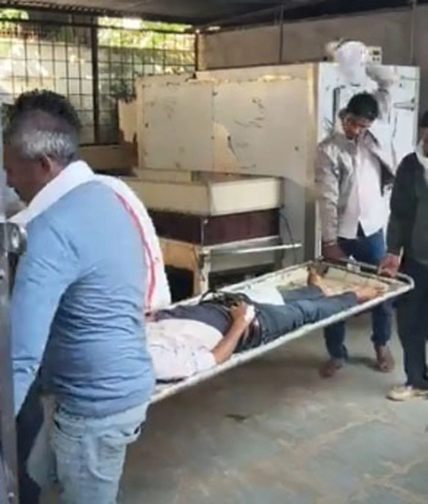 मवेशी से टकराई बाईक, युवक की मौत