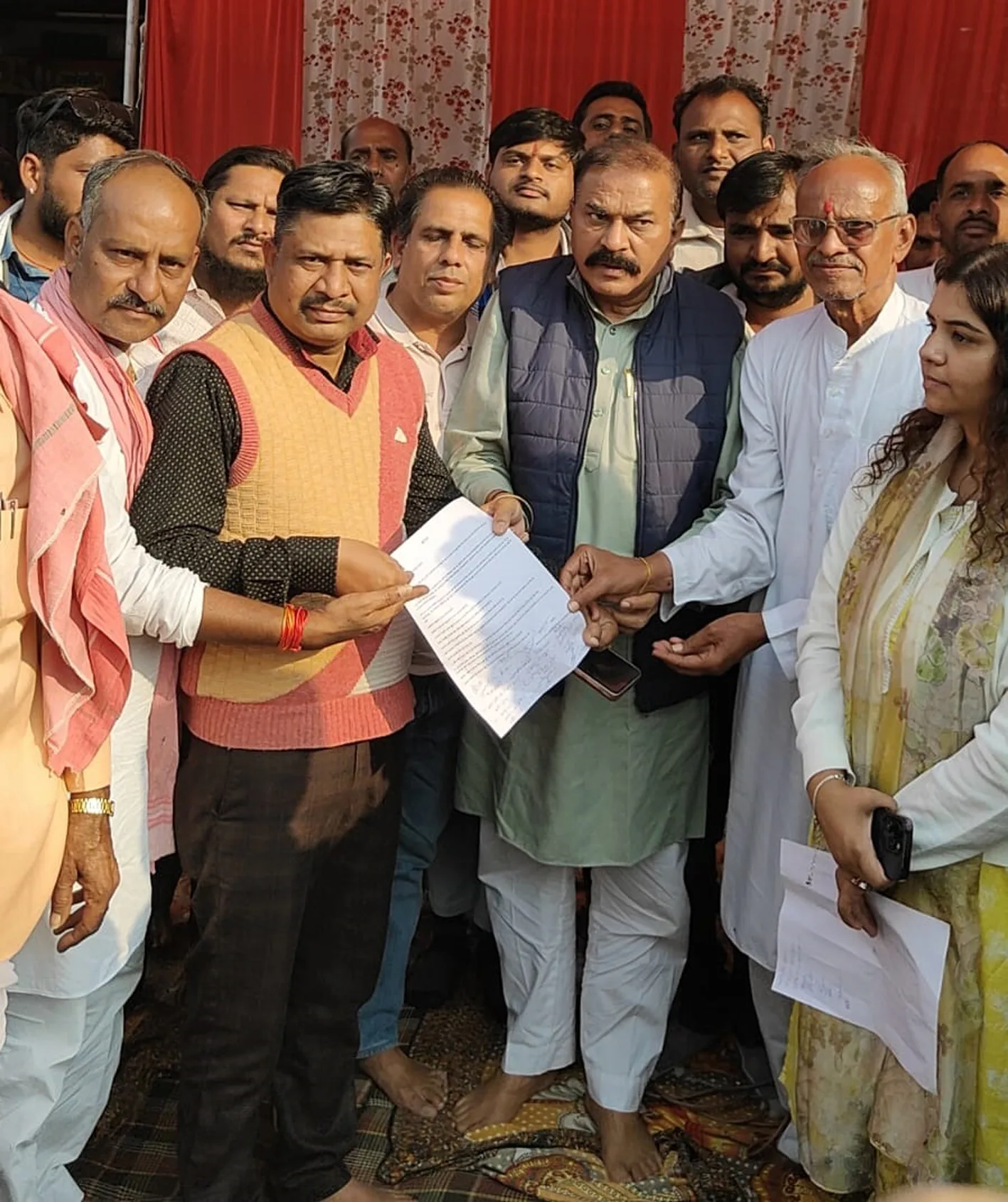 छीपाबड़ में कांग्रेस का हाइवे बंद सफल