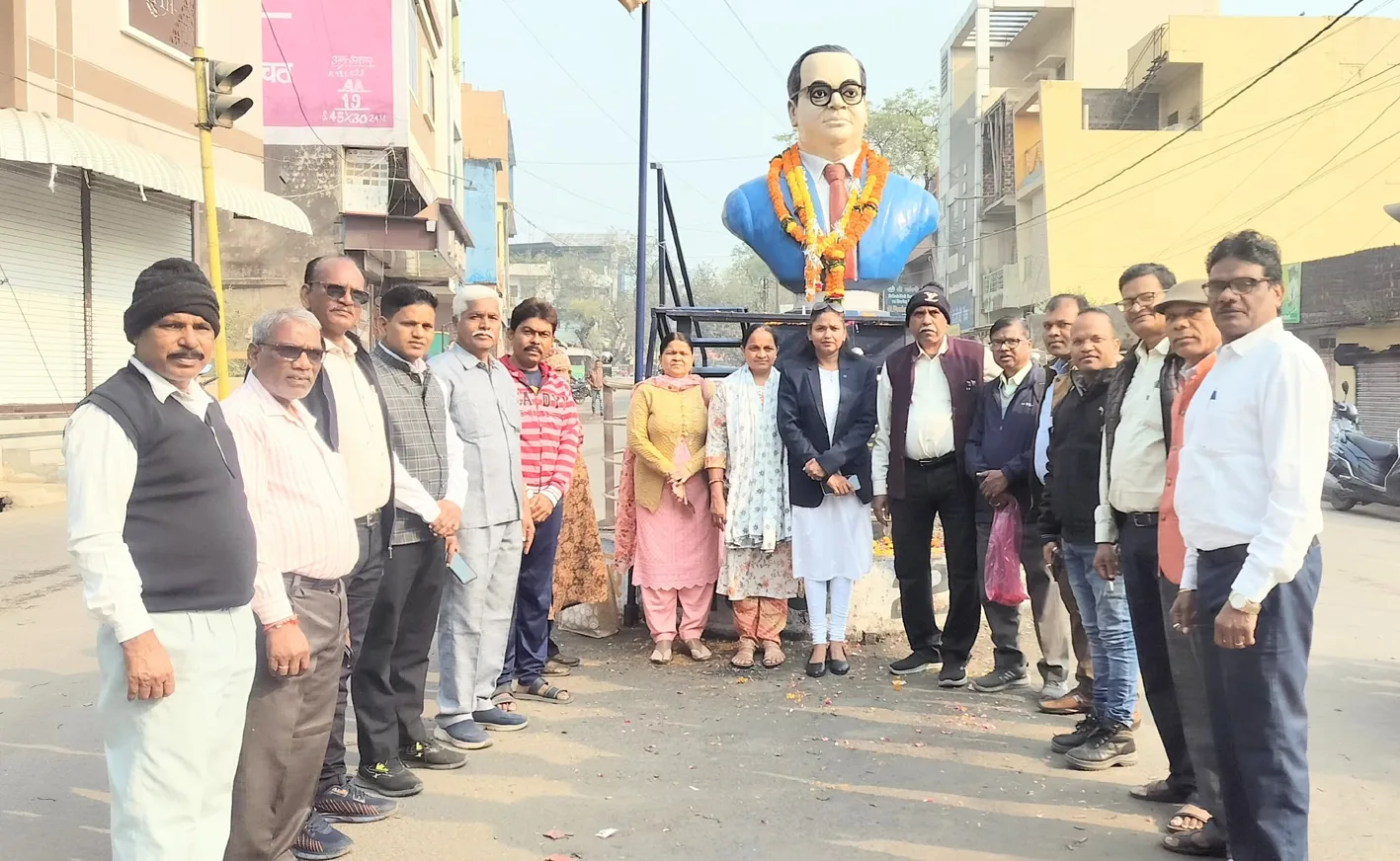 हर नागरिक का कर्तव्य है कि वह संविधान का सम्मान करें : सीमा निराला