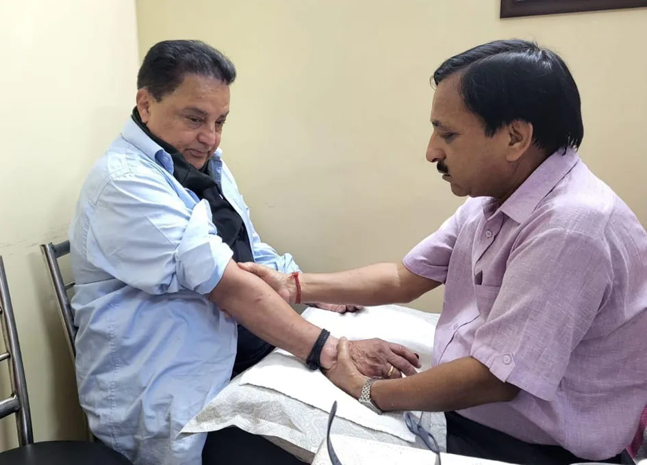 दिल्ली के एक्यूप्रेशर चिकित्सक एस के गर्ग का नि:शुल्क उपचार शिविर