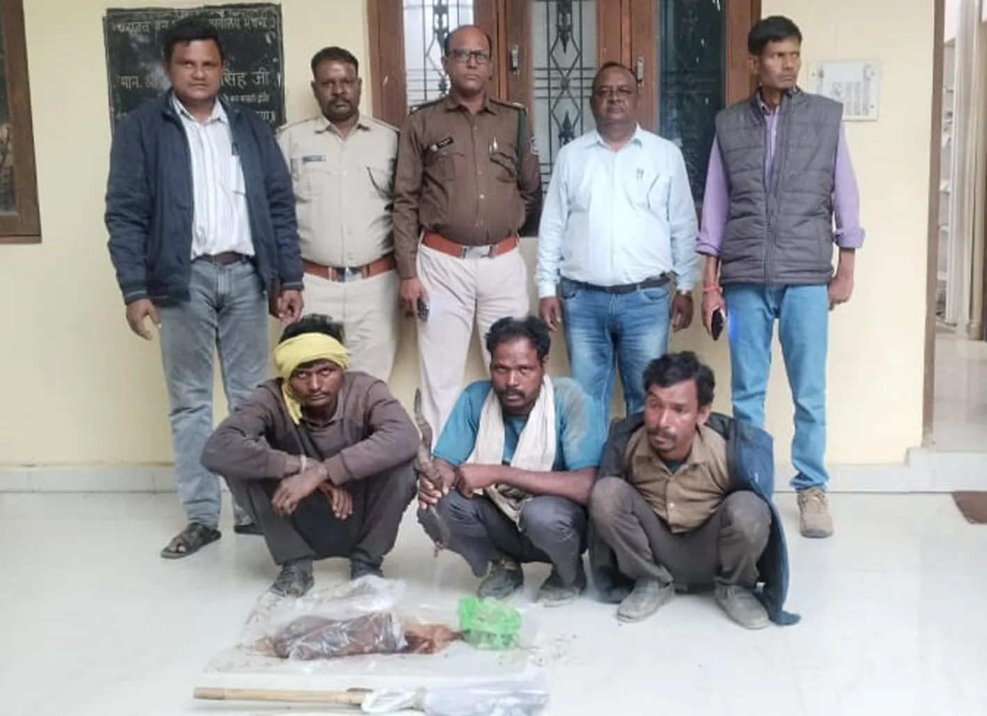 काले हिरण के शिकार मामले में तीन आरोपियों को पहुंचाया जेल  