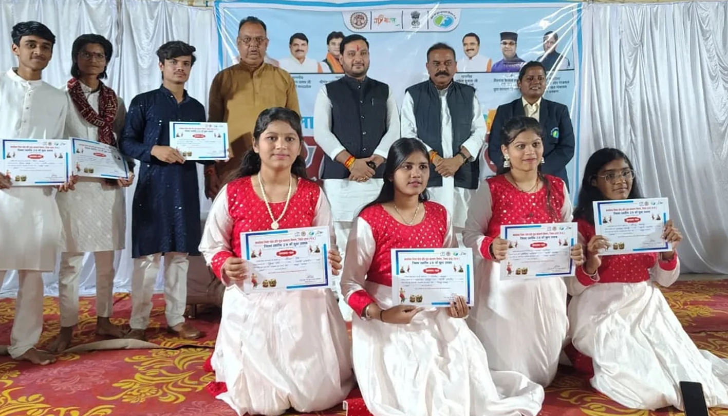 महर्षि ज्ञानपीठ ने विद्यार्थियों ने रचा इतिहास