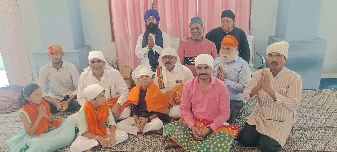 गुरु नानक जयंती पर गुरुद्वारा में कोशिश पर्यावरण टीम ने दी सेवा