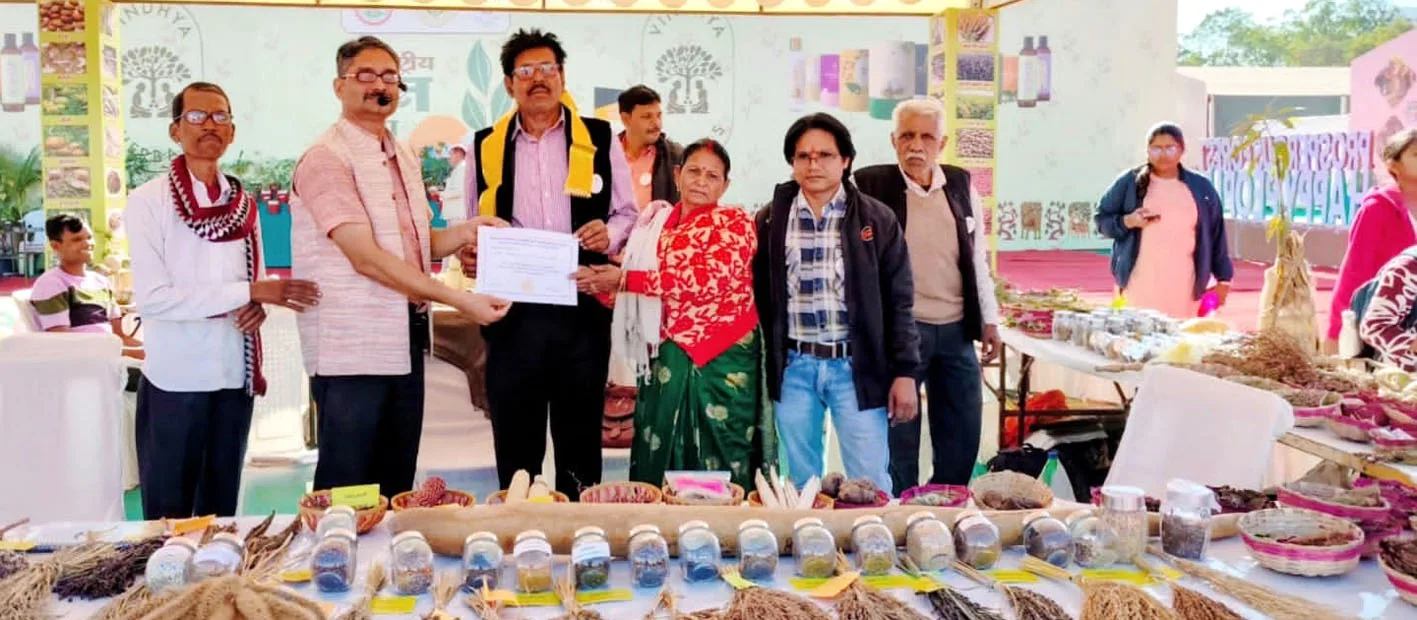 नेपाल सिंह को मिला ‘इनोवेशन एंड सोशल वेलफेयर अवार्डÓ