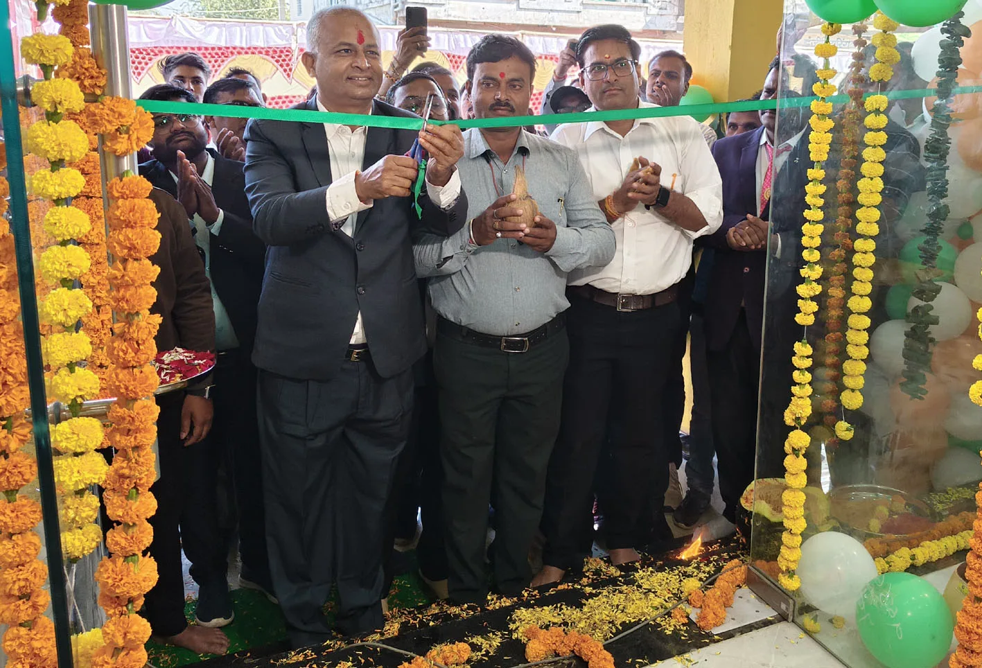 टिमरनी में पुष्कल एग्रोटेक लिमिटेड के स्टोर का उद्घाटन, 400 किसानों ने ली भागीदारी