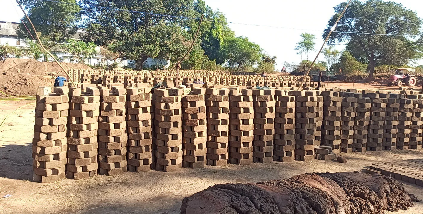 नर्मदा किनारे संचालित ईट भट्टों पर प्रतिबंध की मांग