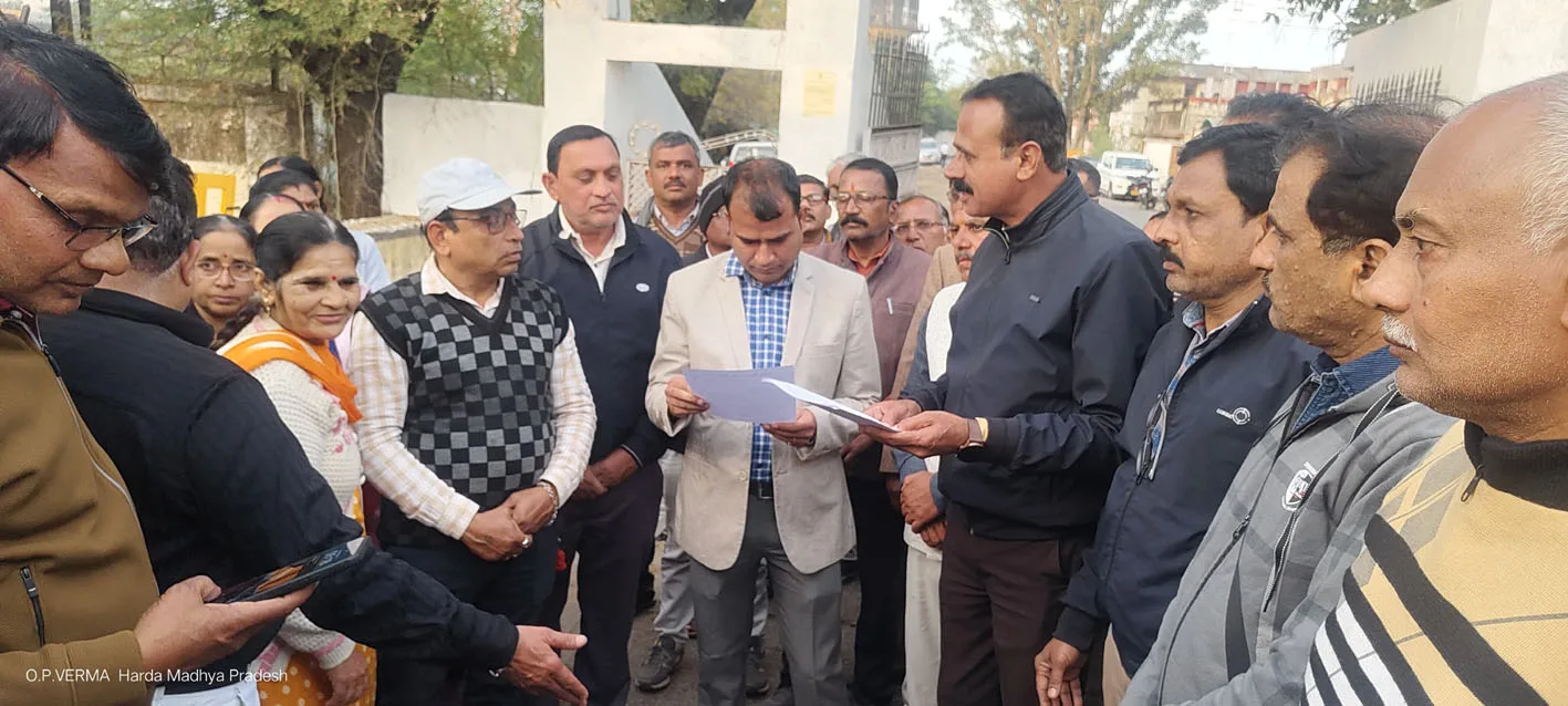 प्रमुख मांगों को लेकर राज्य शिक्षक संघ ने सौंपा ज्ञापन