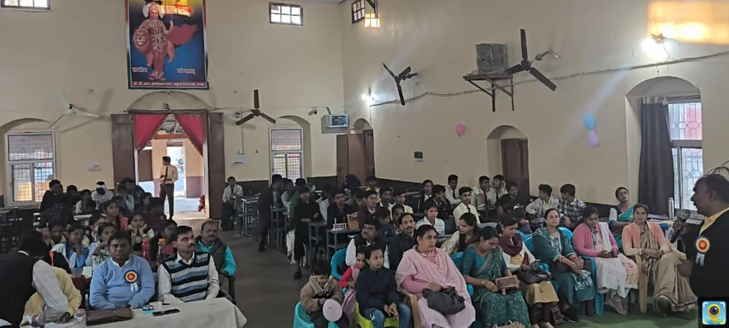 कॉलेज चलो अभियान के प्रथम चरण में उत्कृष्ट विद्यालय हरदा में संपर्क कार्यक्रम