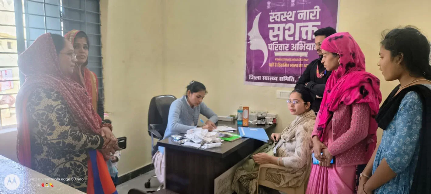 डॉ. एच.पी. सिंह ने किया मुख्यमंत्री संजीवनी क्लीनिक का निरीक्षण