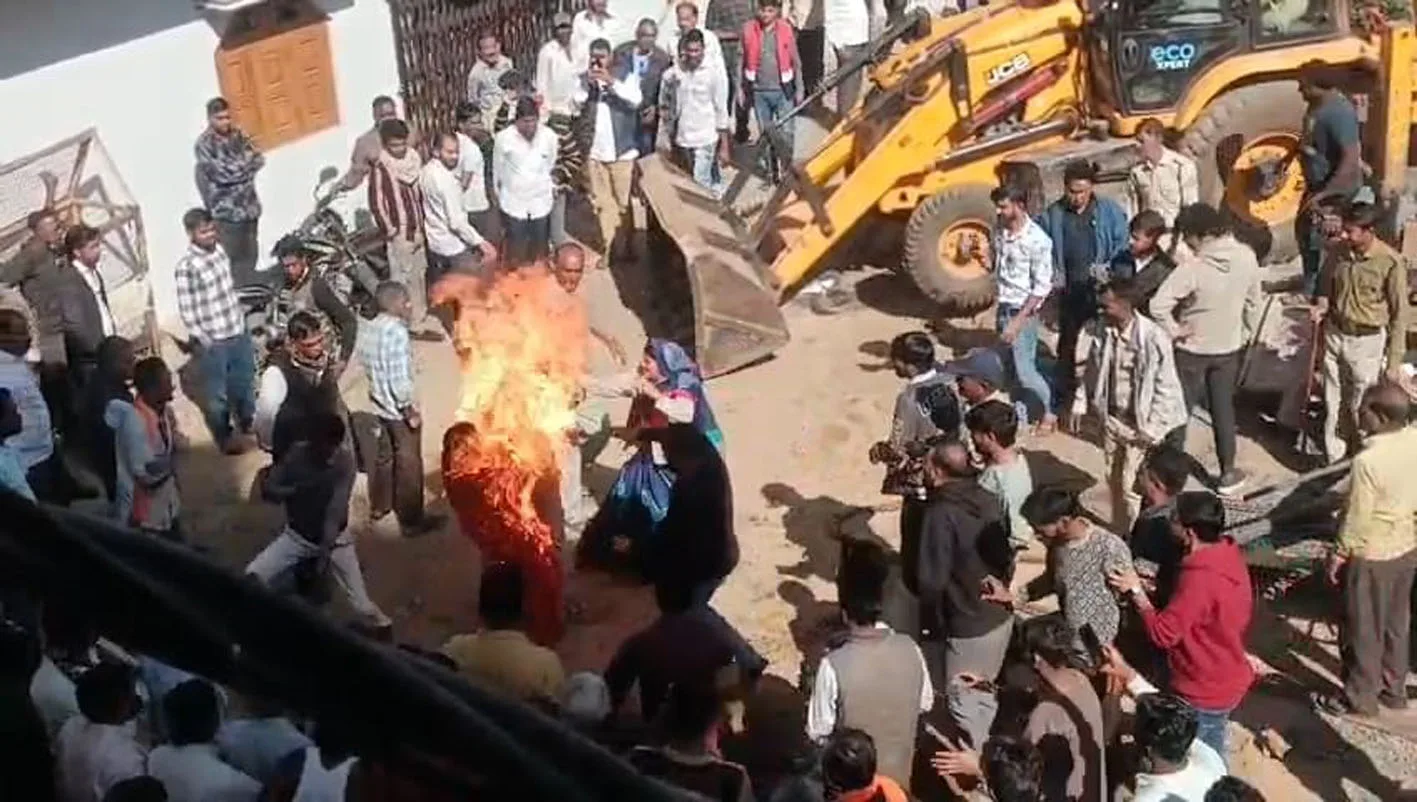 सतवास में अतिक्रमण हटाने के दौरान बड़ा हंगामा