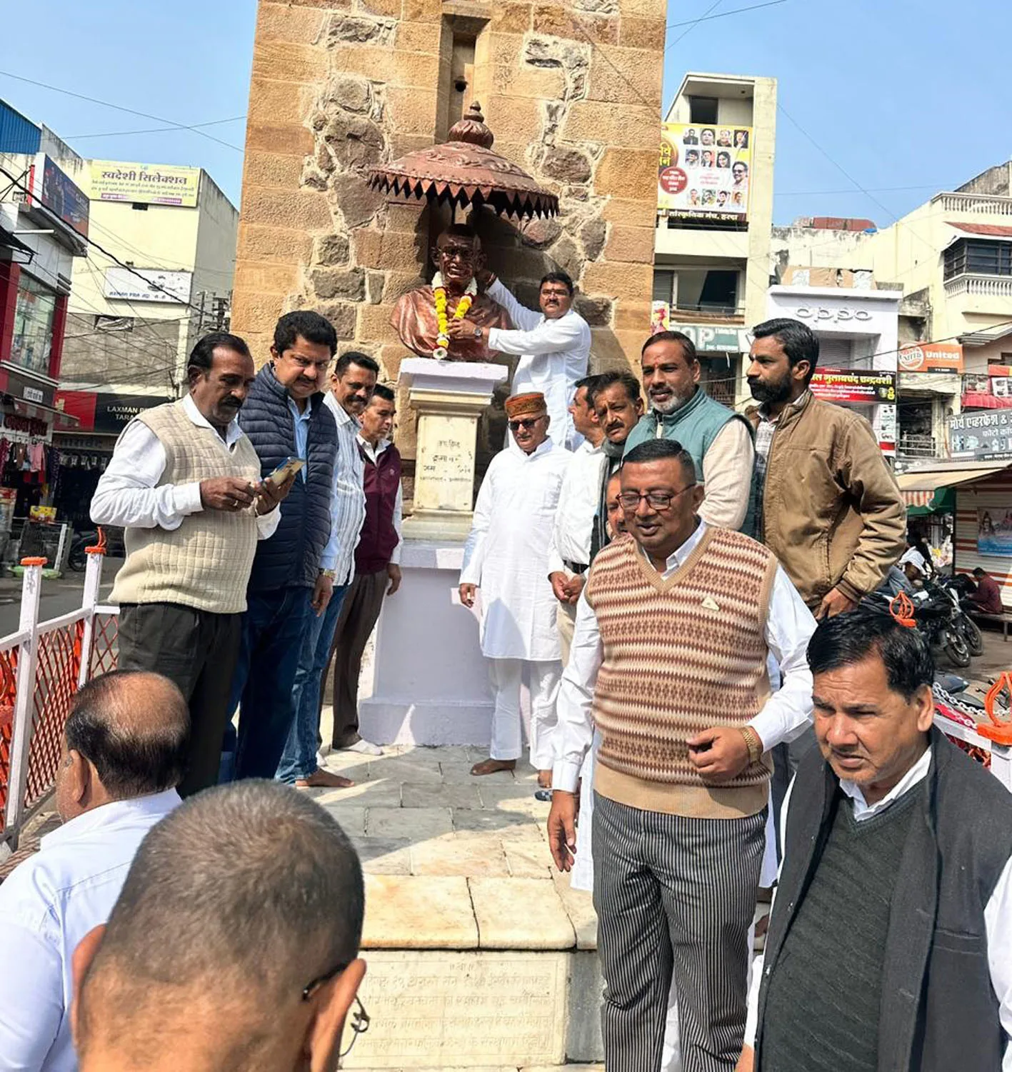शहीद दिवस पर जिला कांग्रेस ने दी श्रद्धांजलि