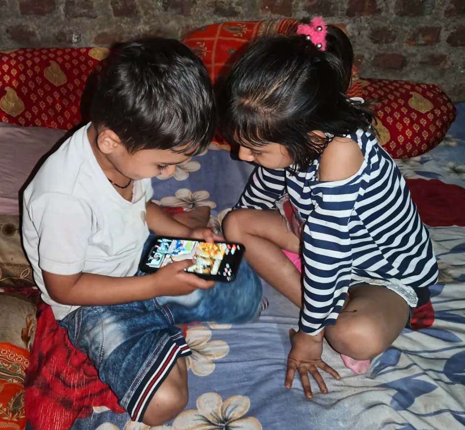 मोबाइल की लत..