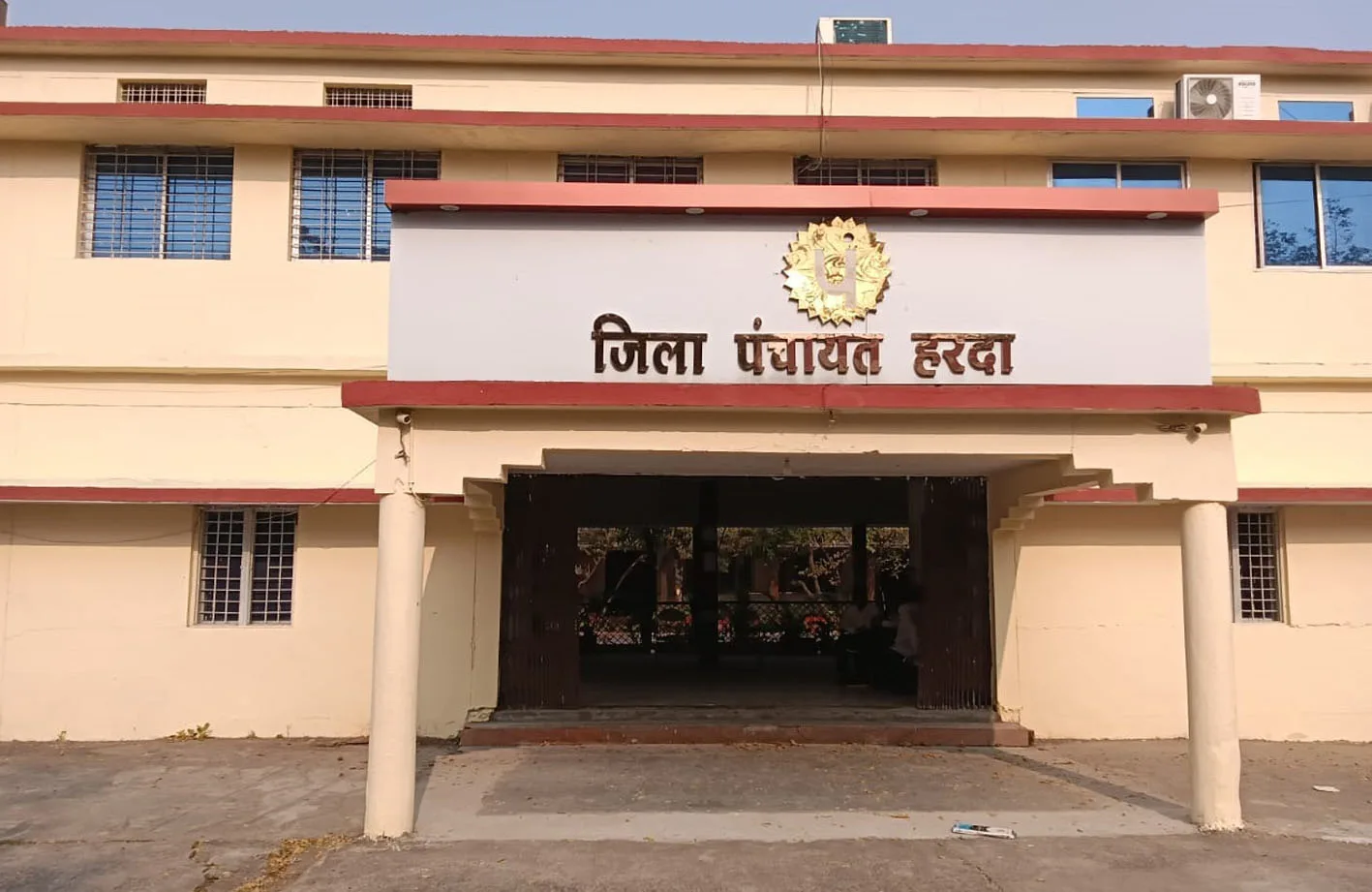 शिक्षा के साथ-साथ पीएम पोषण आहार का निरीक्षण ….